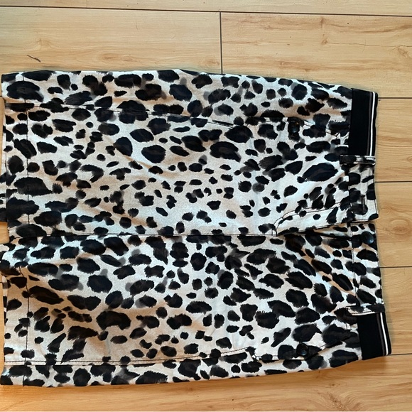 Marc Cain Animal Print skirt, Sz.1 (like a US 2), hardly worn. Luxury label. - Picture 4 of 9